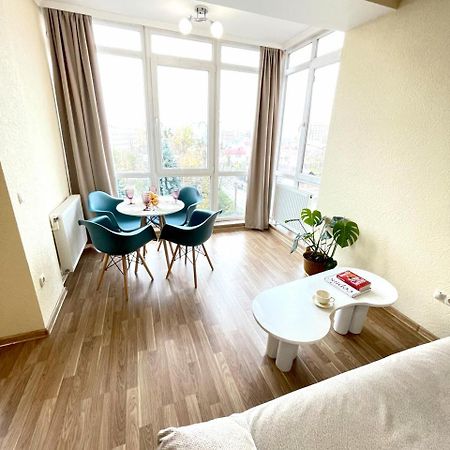 Затишна Красива Квартира-Студія В Новобудові З Балконом Černovice Exteriér fotografie