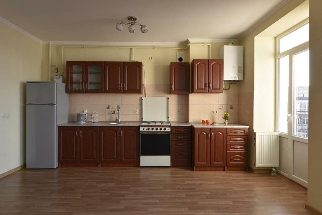 Затишна Красива Квартира-Студія В Новобудові З Балконом Černovice Exteriér fotografie